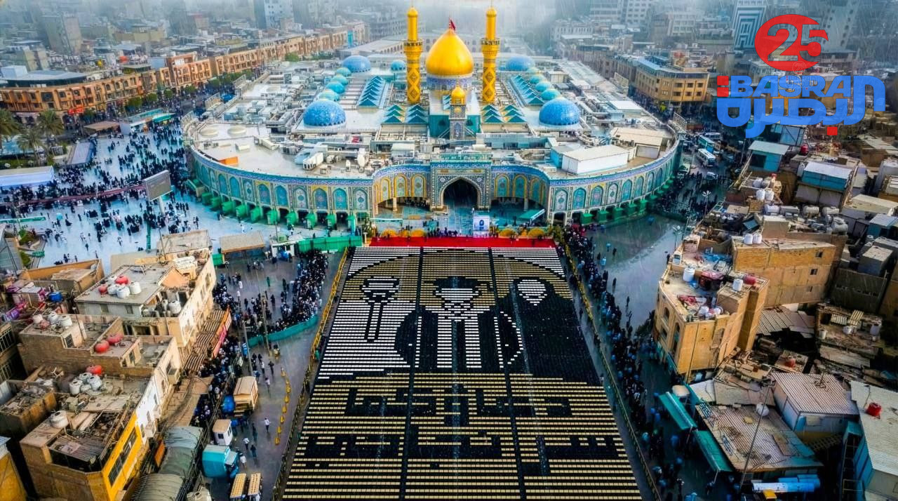 “دعاؤكما سر نجاحي” اللوحة الفنية التي رسمها فتيةُ الكفيل لوالديهم في حفل التخرج المركزي السادس لطلبة الجامعات العراقية في محافظةِ كربلاء