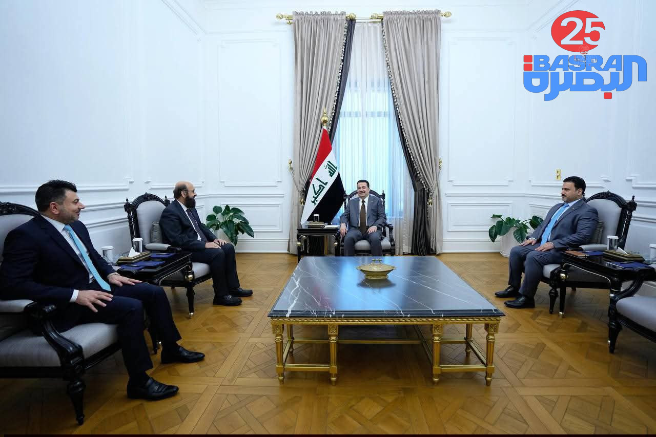 رئيس مجلس الوزراء يستقبل أمير الإيزيديين في العراق والعالم ويؤكد أن الحكومة تعمل على حفظ حقوق جميع العراقيين التزاماً بالدستور والقوانين التي تضمن المساواة وعدم التمييز وحماية الهوية الثقافية والدينية